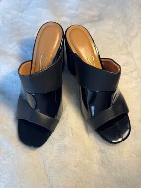 Vizanno Black  Patent Slide Mules with Block Heels Size 9